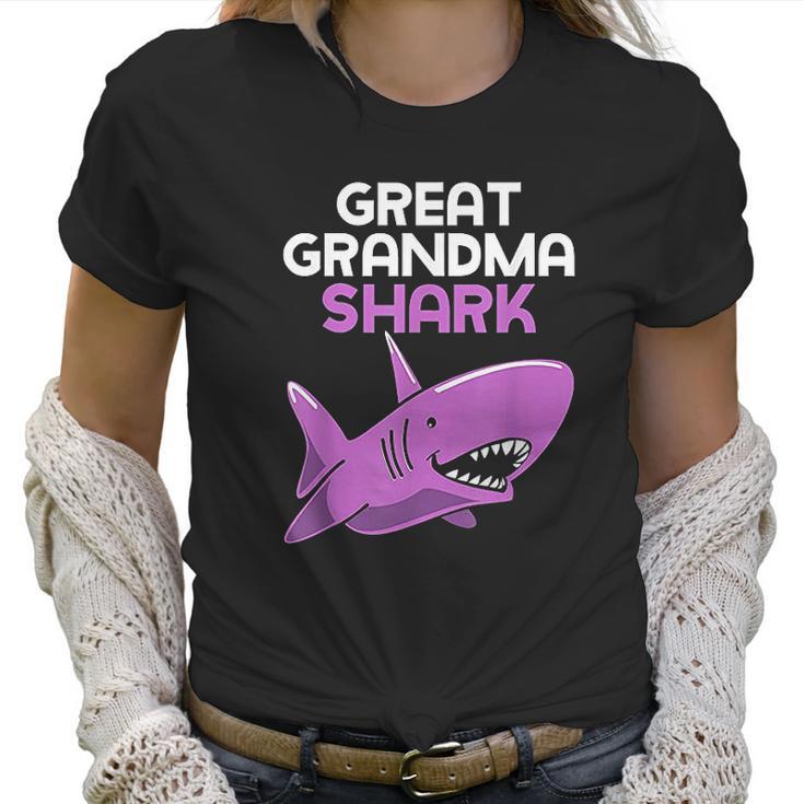 Great Grandma Shark Funny Family Gift Women T-Shirt