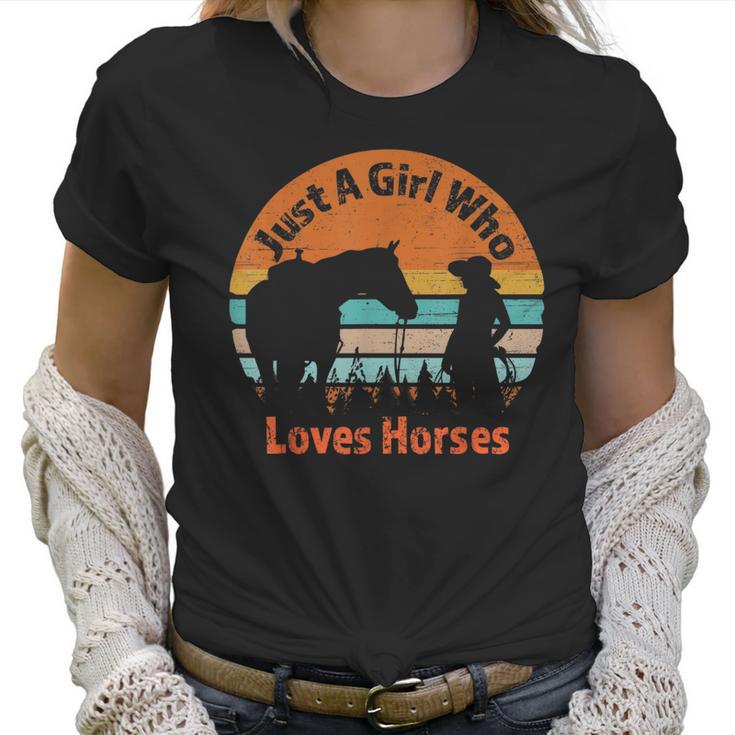 Just A Girl Who Loves Her Horse Retro Sunset Silhouette Gift Women T-Shirt