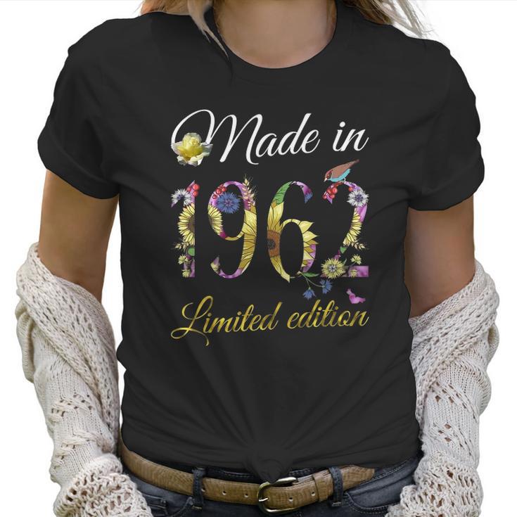 Made In 1962 Tee 60 Years Old Sunflowers Floral 60Th Birthday Women T-Shirt