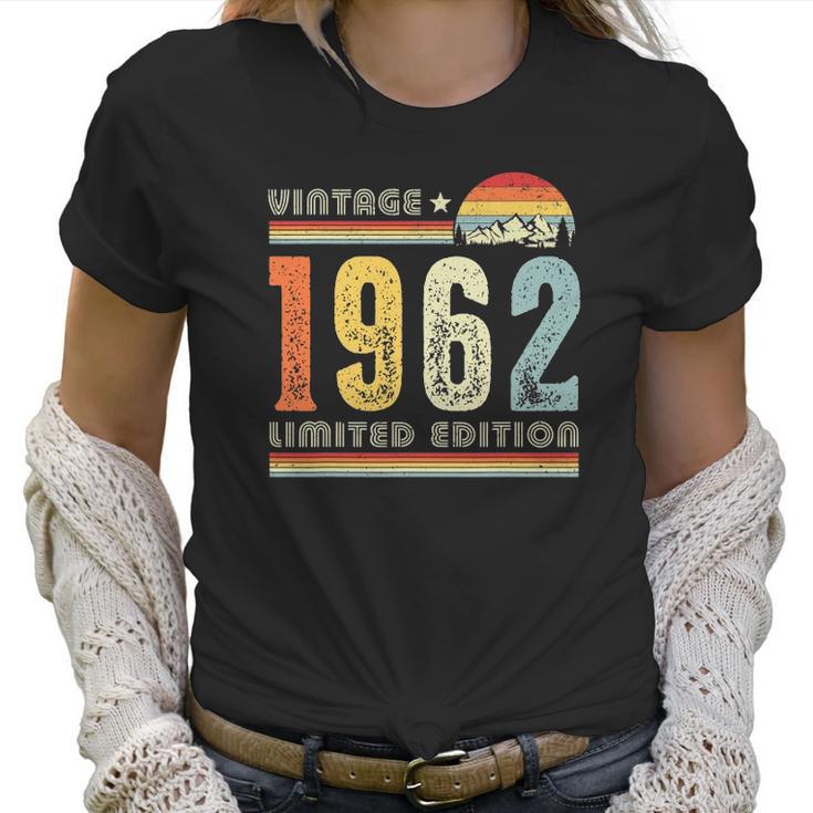 Vintage 1962 Made In 1962 60Th Birthday  60 Years Old Women T-Shirt