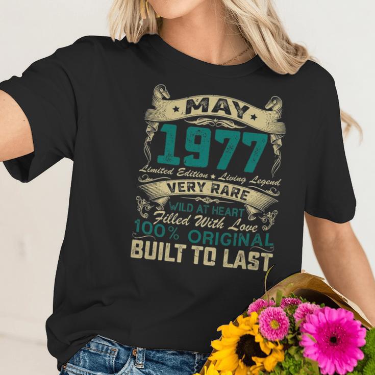 44Th Birthday Decorations May 1977 Men Women 44 Years Old Women T-Shirt Gifts for Her