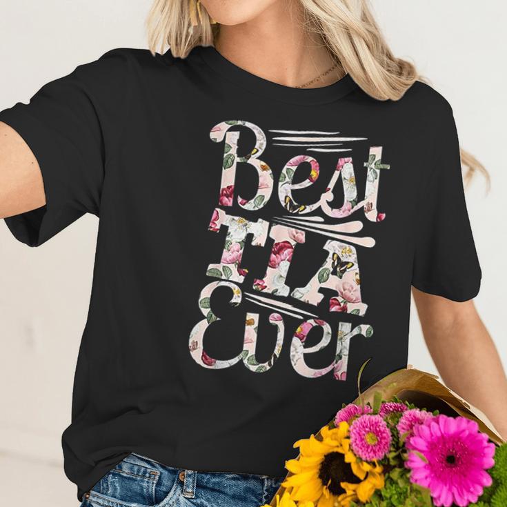 Best Tia Ever Design Auntie Gift Graphic Tia Favorita Women T-Shirt Gifts for Her