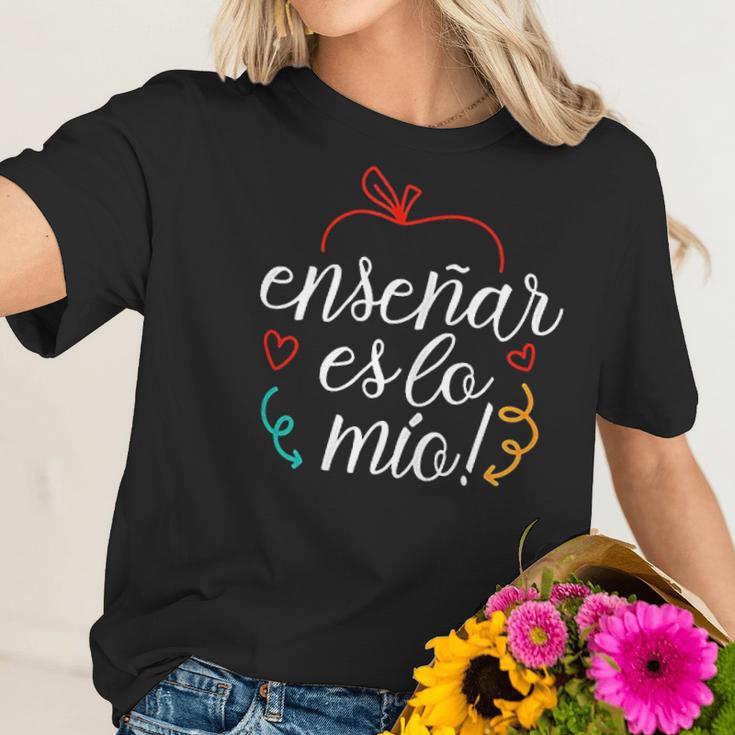 Ensenar Es Lo Mio Playera Bilingual Spanish Teacher Gifts Women T-Shirt Gifts for Her