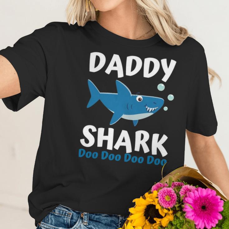 Fathers Day Gift From Wife Son Daughter Daddy Shark Doo Doo Women T-Shirt Gifts for Her