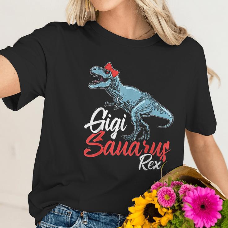 Funny Grandmother Gift Gigisaurus Dinosaur Women T-Shirt Gifts for Her