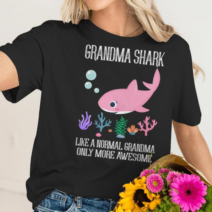 Grandma Gift Grandma Shark Only More Awesome Women T-Shirt Gifts for Her