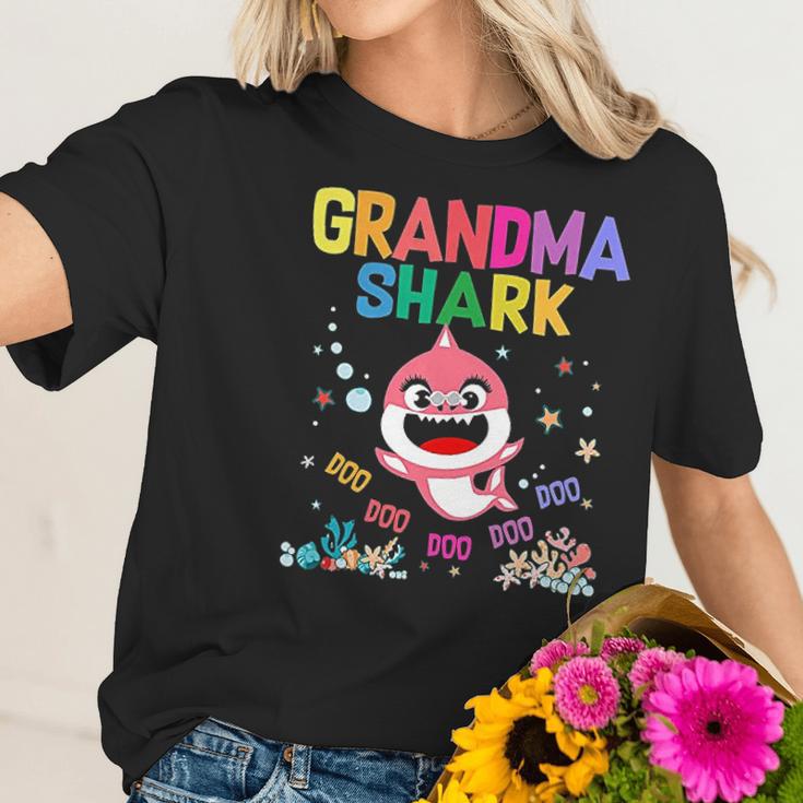 Grandma Shark Funny Mothers Day Cute Gift For Mother Women T-Shirt Gifts for Her