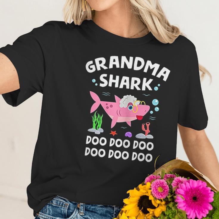 Grandma Shark Funny Mothers Day And Shark Lover Gift Women T-Shirt Gifts for Her