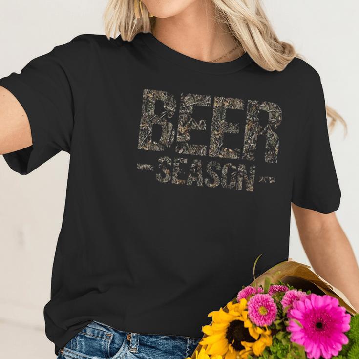 Grunt Style Realtree Edge Beer Season Women T-Shirt Gifts for Her