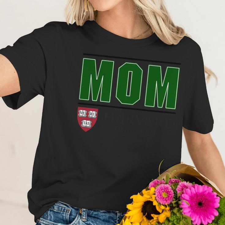 Harvard University Proud Mom Parents Day 2020 Women T-Shirt Gifts for Her