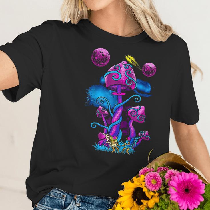 Magic Mushroom Psychedelic Trippy Lsd Art Perfect Gift Idea Women T-Shirt Gifts for Her