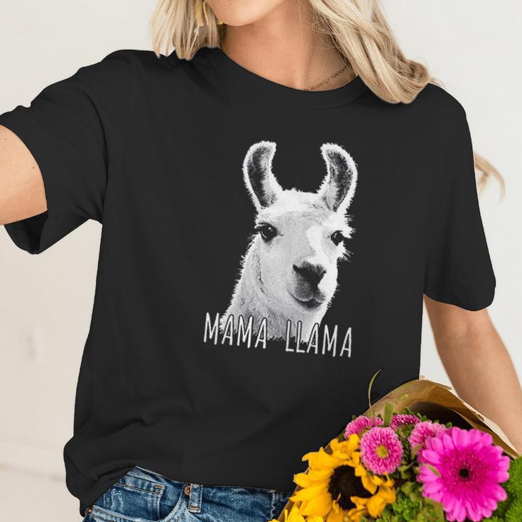 Mama Llama Hilarious Zoo Animal Women T-Shirt Gifts for Her