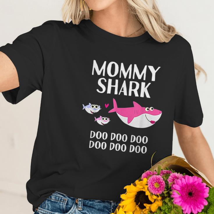 Mommy Shark Doo Doo Gift For Mothers Day Matching Family Women T-Shirt Gifts for Her