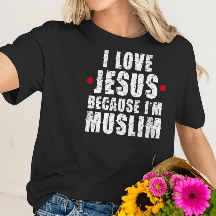 Ramadan Mubarak Quran I Love Jesus Muslim Gift Women T-Shirt Gifts for Her