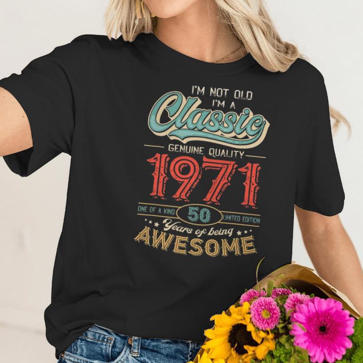 Im Vintage Made In 1972 50Th Bithday Gift 50 Years Old Women T-Shirt Gifts for Her