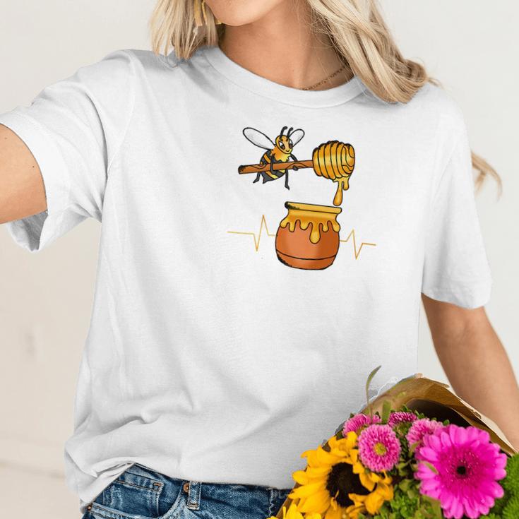 Honey Heartbea Lover Loves Honey Bees Women T-Shirt Gifts for Her