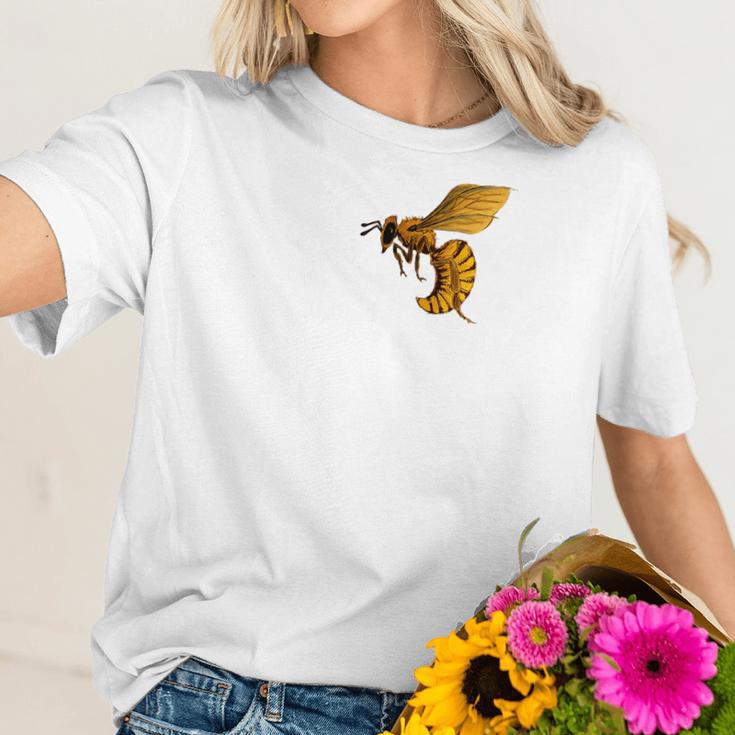 Paper Wasp Bee Women T-Shirt Gifts for Her