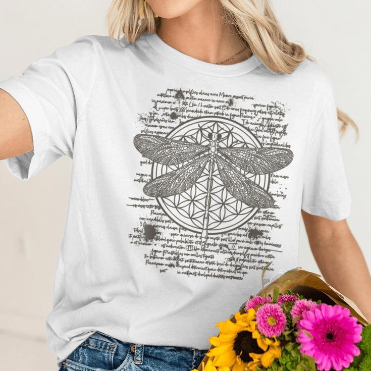 Spiritual Dragonfly Yoga Design Leonardo Da Vinci Vintage Women T-Shirt Gifts for Her