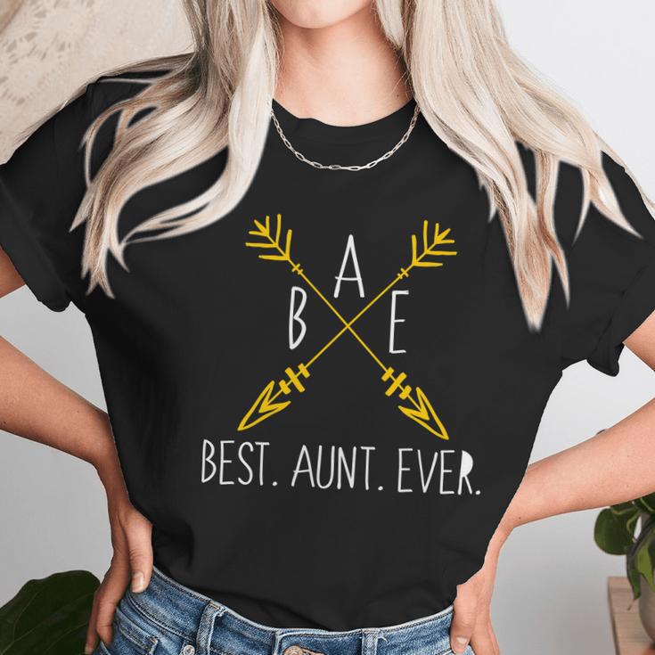 Bae Best Aunt Ever Arrows Logo Women T-Shirt Gifts for Women