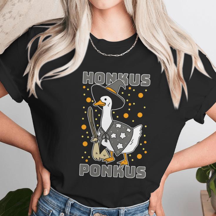 Cute Halloween Funny Halloween Day Honkus Ponkus Funny Duck Halloween Women T-Shirt Gifts for Women