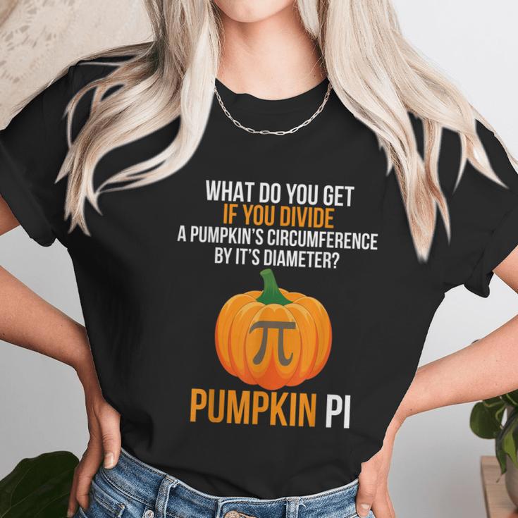 Funny Halloween Costume Math Teacher Pumpkin Pi Men Adult Women T-Shirt Gifts for Women