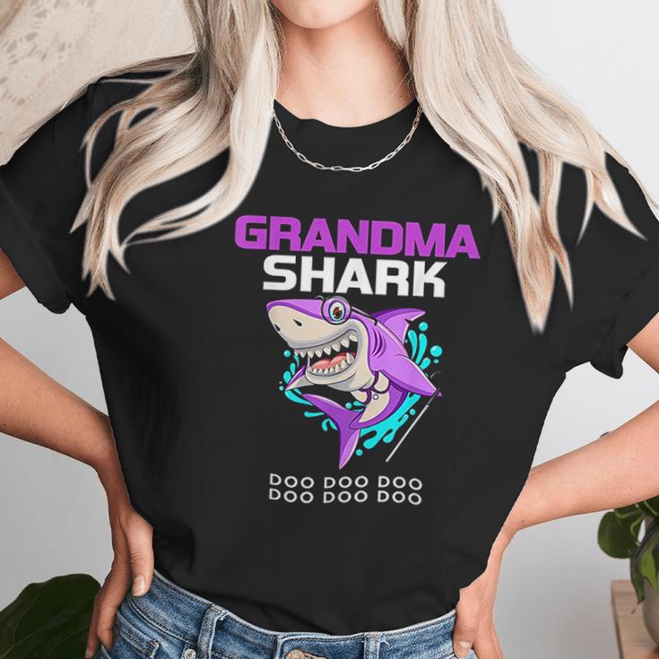 Grandma Shark Mothers Day Gift From Husband Son Women T-Shirt Gifts for Women