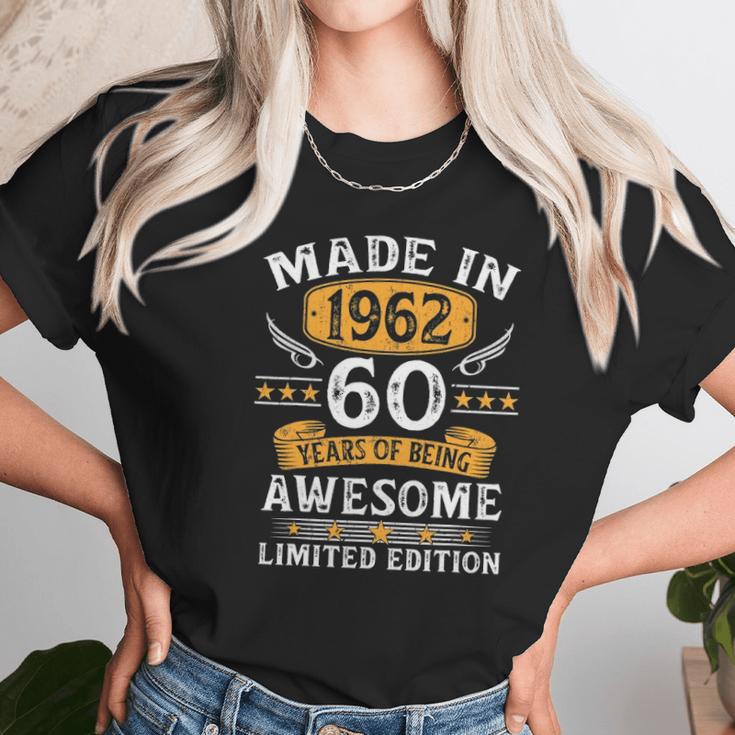 Made In 1962 60 Years Old Gifts 60Th Birthday Gift For Men Women T-Shirt Gifts for Women