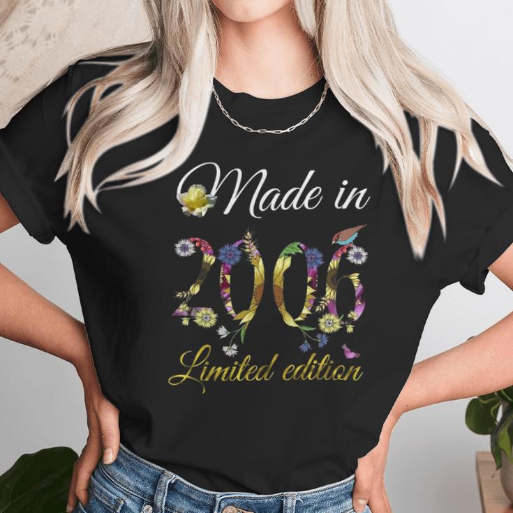 Made In 2006 Tee 15 Years Old Sunflowers Floral 15Th Birthday Women T-Shirt Gifts for Women