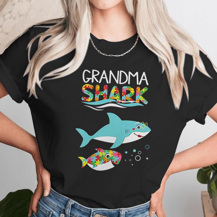 Matching For Family Shark Grandma Shark Women T-Shirt Gifts for Women