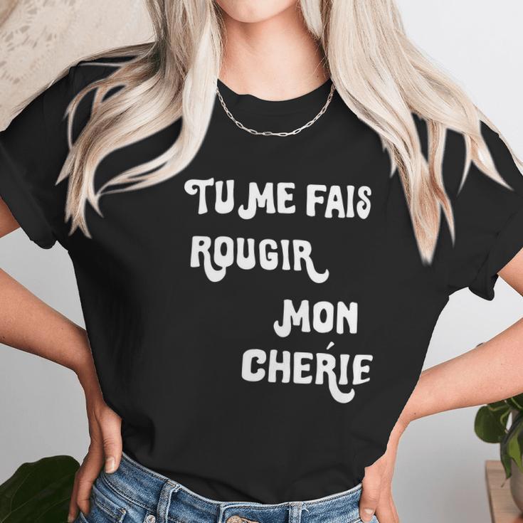 Mindy Kaling Tume Fais Rougir Mom Cherie Women T-Shirt Gifts for Women