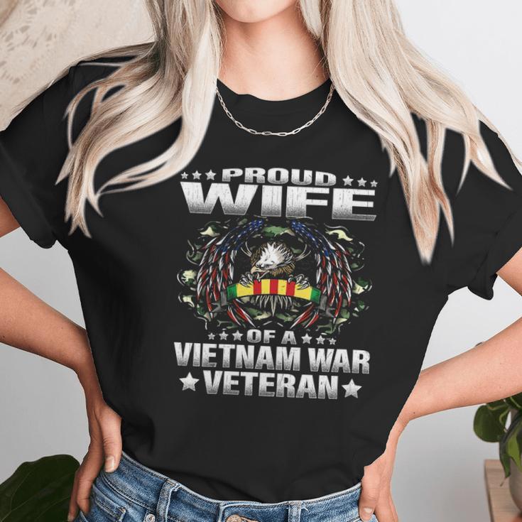 Womens Proud Wife Of A Vietnam War Veteran Military Vets Spouse Women T-Shirt Gifts for Women