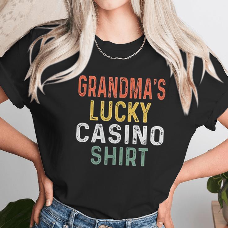 Retro Grandmas Lucky Casino Women T-Shirt Gifts for Women