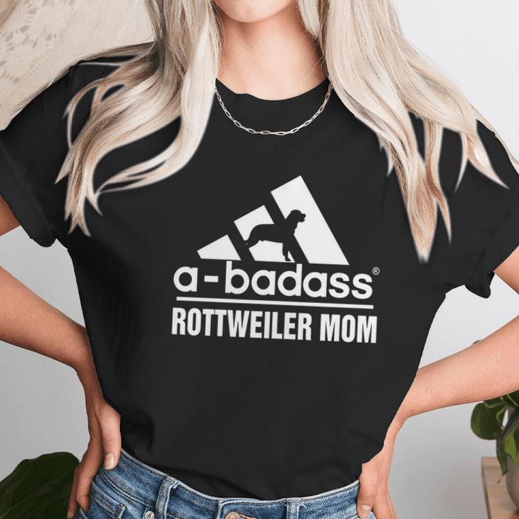 Rottweiler Shirt Rottweiler Mom Women T-Shirt Gifts for Women