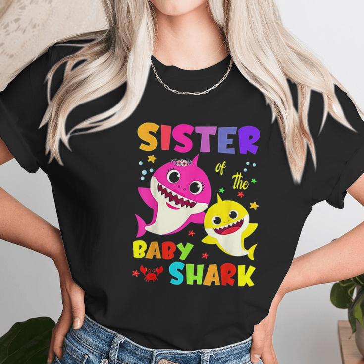 Sister Of The Baby Shark Birthday Sister Shark Women T-Shirt Gifts for Women