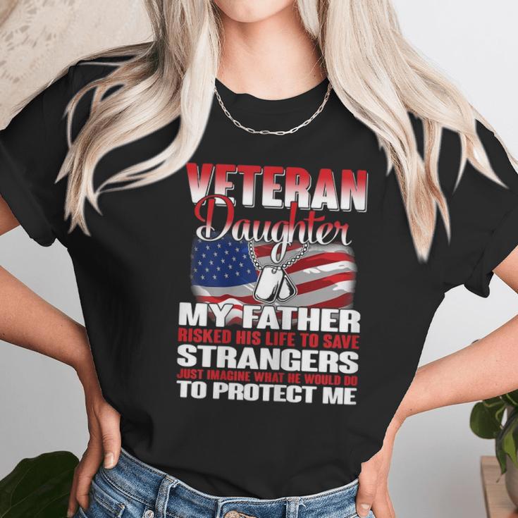 Vereran Gifts Vietnam Veteran Daughter Women T-Shirt Gifts for Women