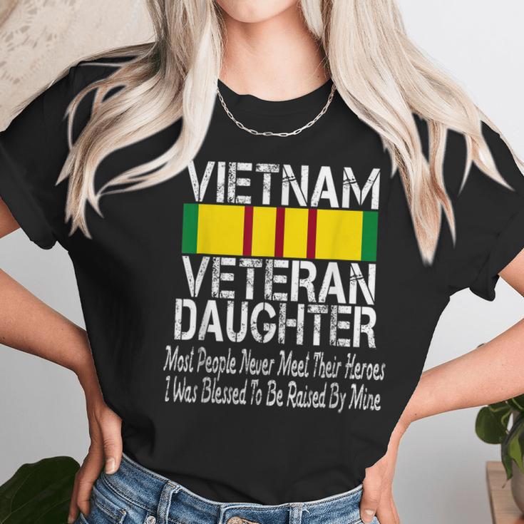 Vietnam Veteran Daughter American Flag Military Us Patriot Women T-Shirt Gifts for Women