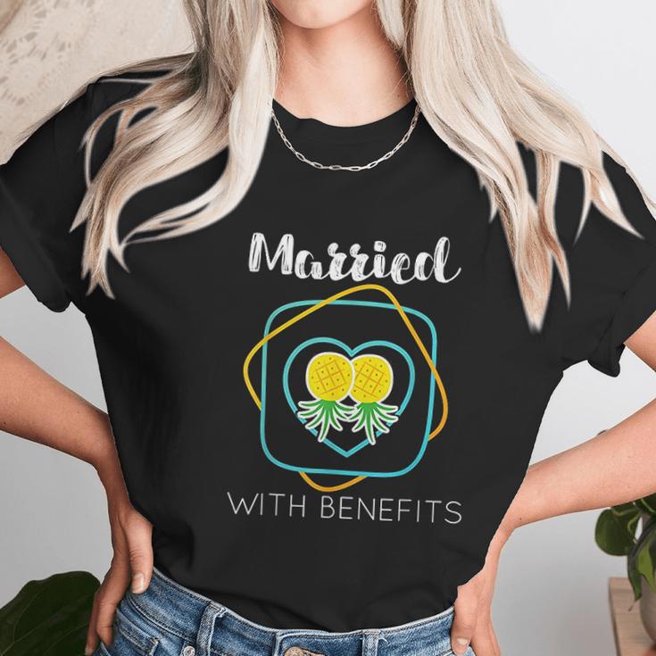 Wife Cuckold Married With Benefits Pineapple Women T-Shirt Gifts for Women