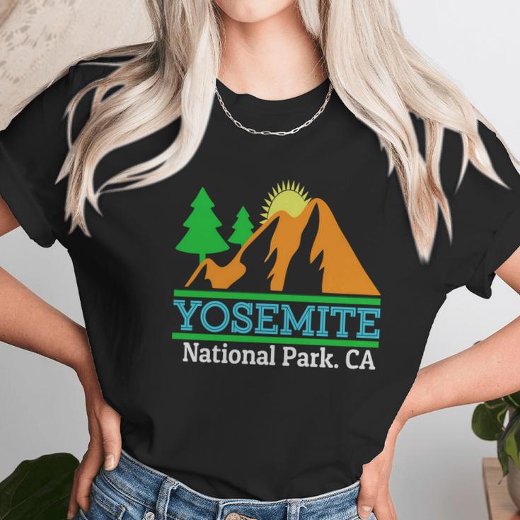 Yosemite National Park GraphicShirt- Men Women Women T-Shirt Gifts for Women