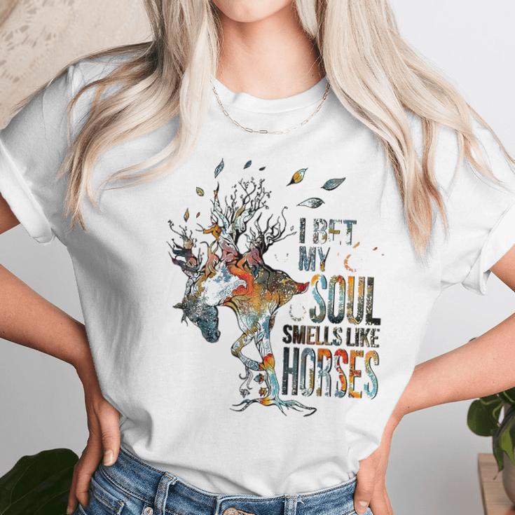 I Bet My Soul Smells Like Horse Women T-Shirt Gifts for Women