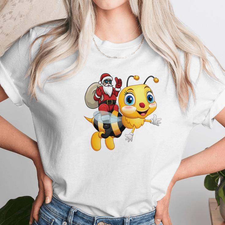 Funny Bee Christmas Santa Riding On Honey Bee Women T-Shirt Gifts for Women