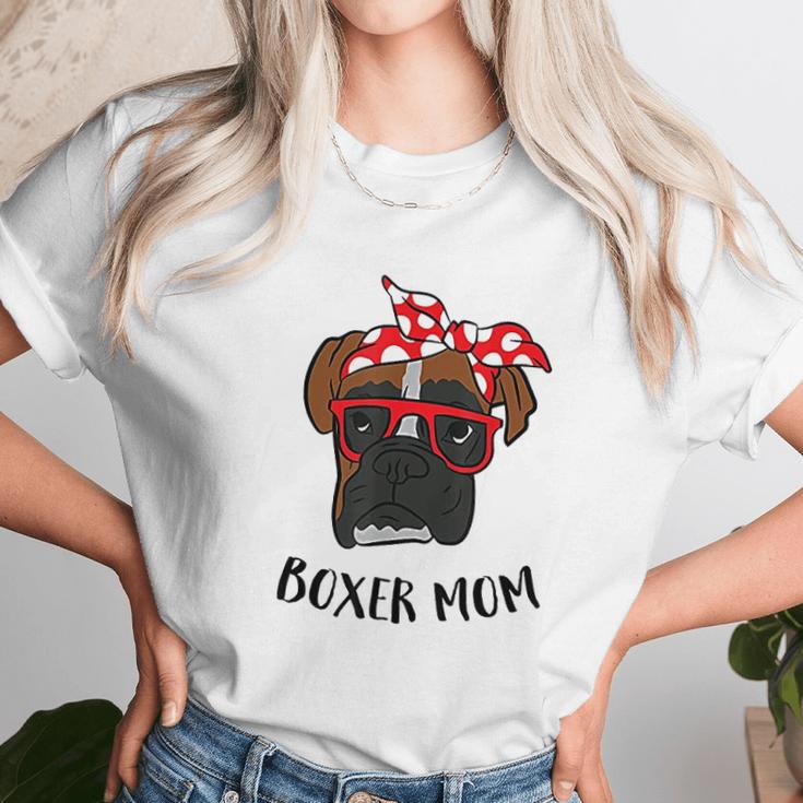 Funny Boxer Mom Cute Boxer Mama Women T-Shirt Gifts for Women