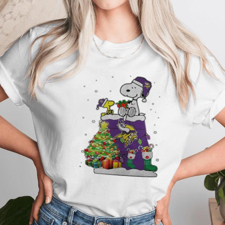 Minnesota Vikings Christmas Tree Women T-Shirt Gifts for Women