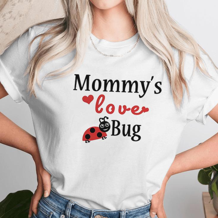 Mommys Love Bug White Puppy Dog Women T-Shirt Gifts for Women