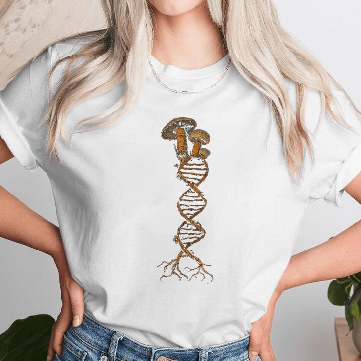 Mushroom Dna Mycology Shroom Hunter Fungi Foraging Mushrooms Women T-Shirt Gifts for Women