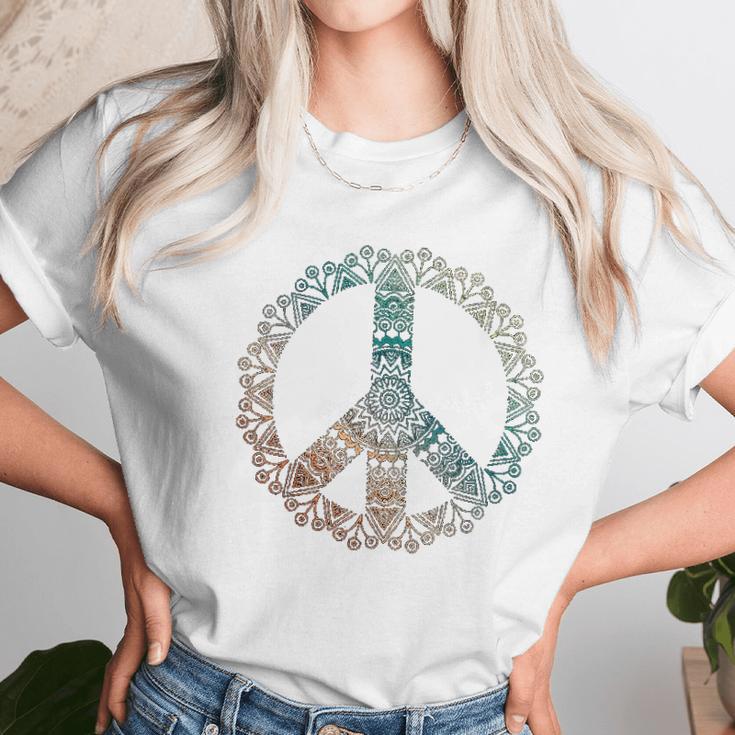 Neutral Boho Yoga Ornate Mandala Peace Sign Hippie Women T-Shirt Gifts for Women