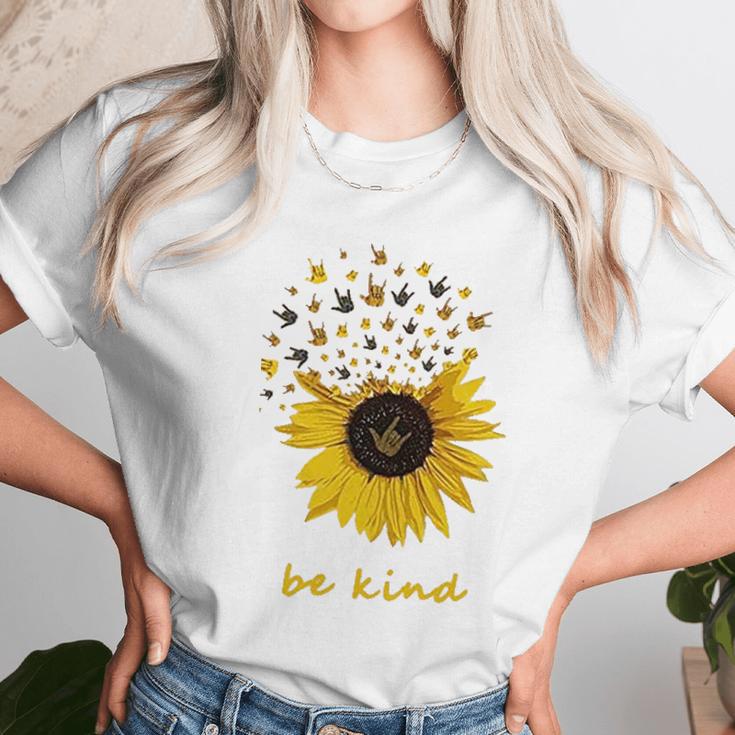 Trish Lucia Sunflower Be Kind Women T-Shirt Gifts for Women