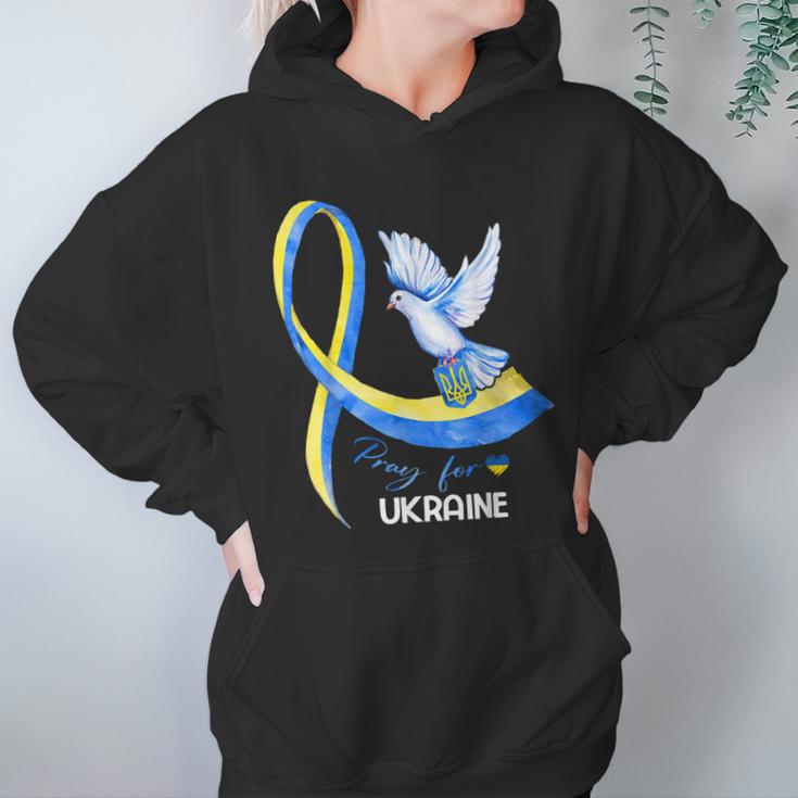 Dove Ukraine Ukrainian Ribbon Pray For Ukraine Free Ukraine Men Women T-Shirt Graphic Print Casual Unisex Tee Women Hoodie Gifts for Her