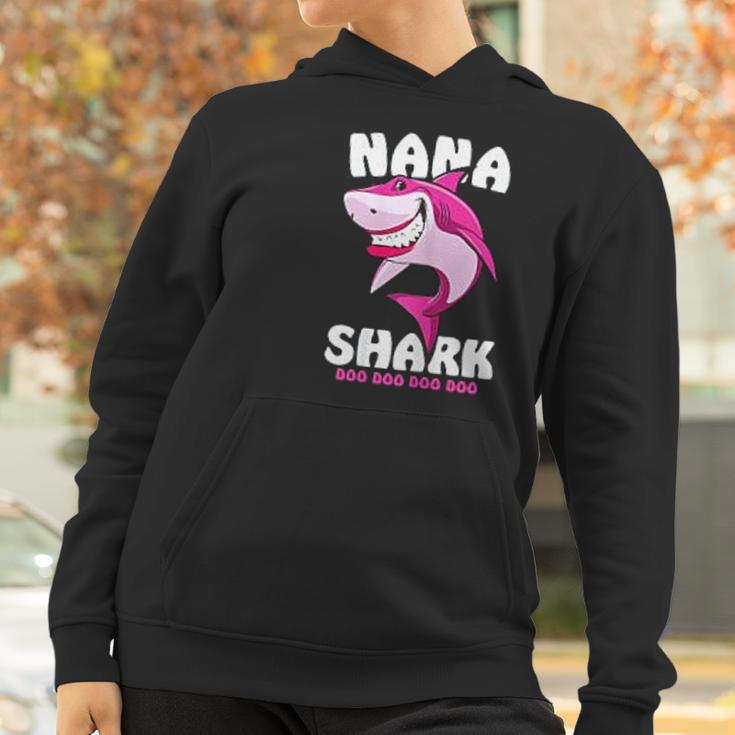 Nana Shark Doo Doo Doo Funny Nana Valentines Day Women Hoodie Gifts for Women