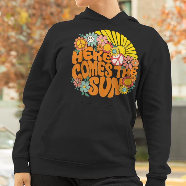 Retro Here Comes The Sun Floral Summer Family Vavation 2022 Women Hoodie Gifts for Women