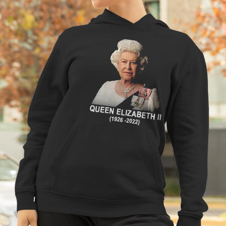 RIP Queen Elizabeth II 1926-2022 Gift Men Women T-Shirt Graphic Print Casual Unisex Tee Women Hoodie Gifts for Women